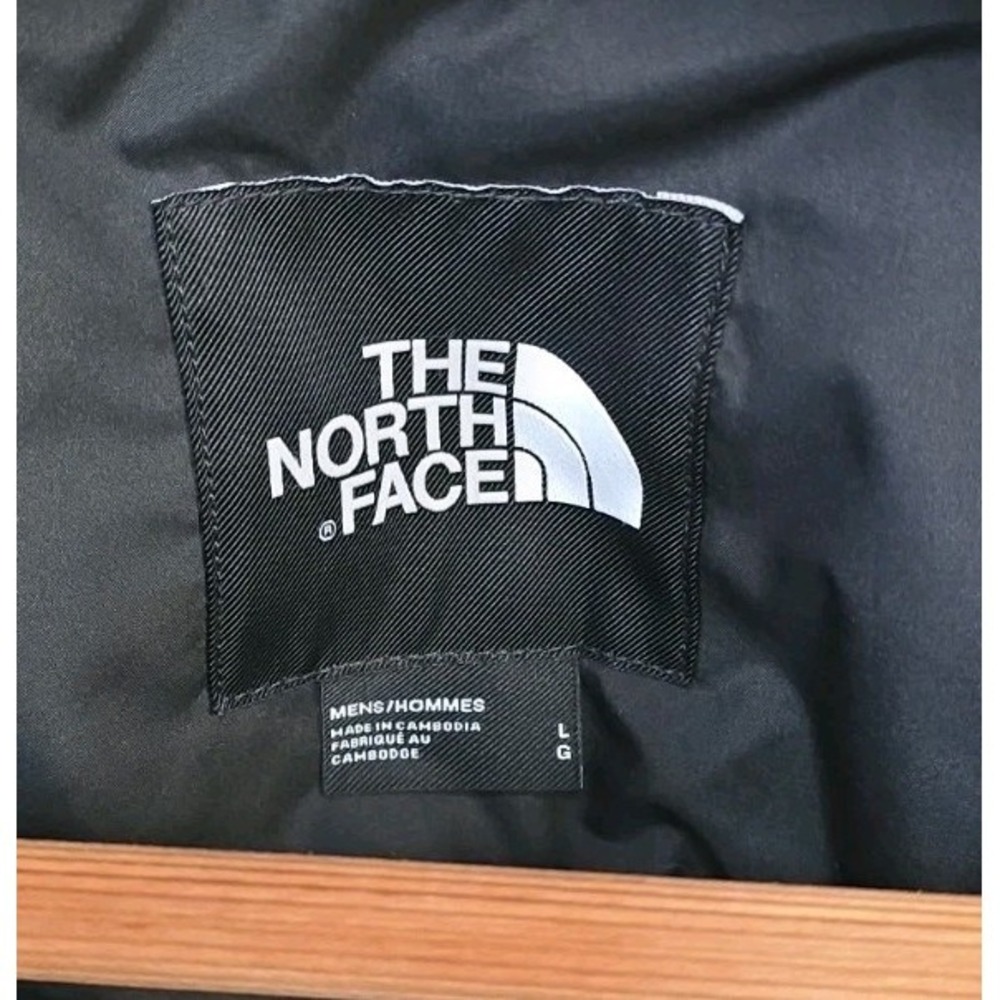 North Face Mens L Black Winter Lightweight Jacket - Picture 8 of 10